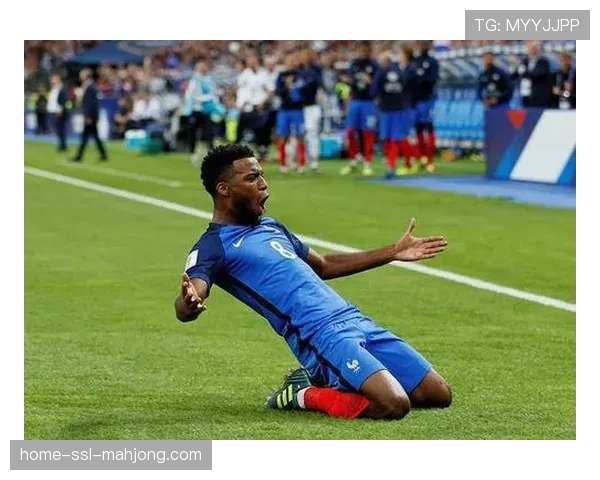 法国足协测试新型门线技术与半自动越位系统，计划下赛季在法甲全面启用